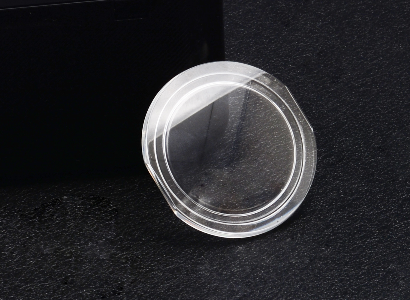 藍(lán)寶石玻璃