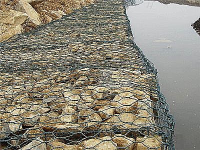 格賓網:應用寧波化工區灣塘片生態河道工程三期